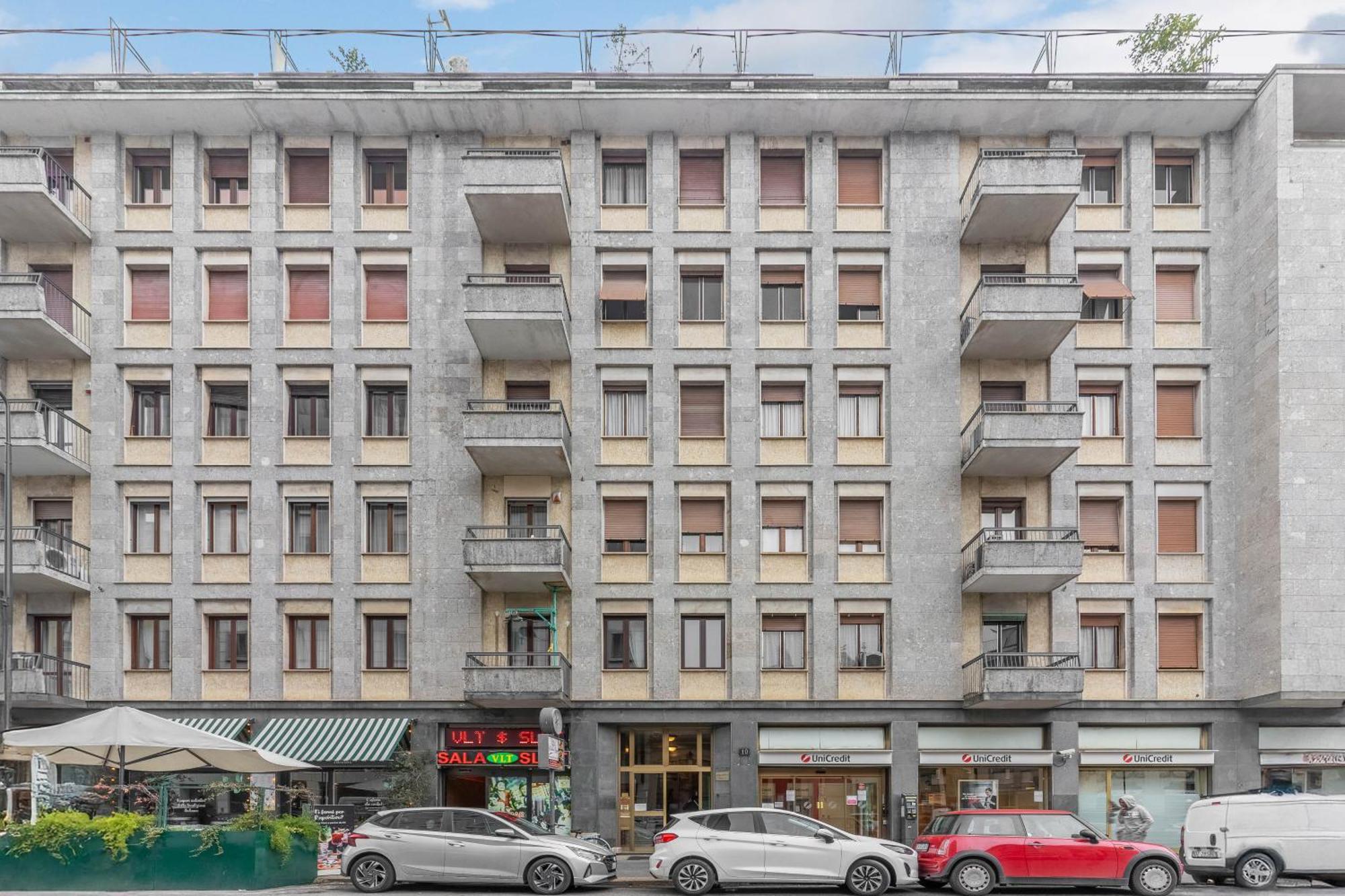 Torriani Suites Foresteria Lombarda Milaan Buitenkant foto