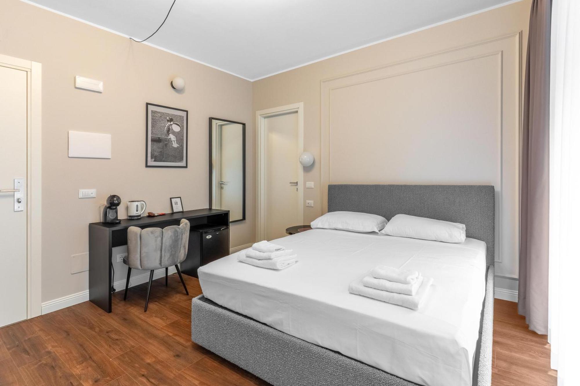 Torriani Suites Foresteria Lombarda Milaan Buitenkant foto